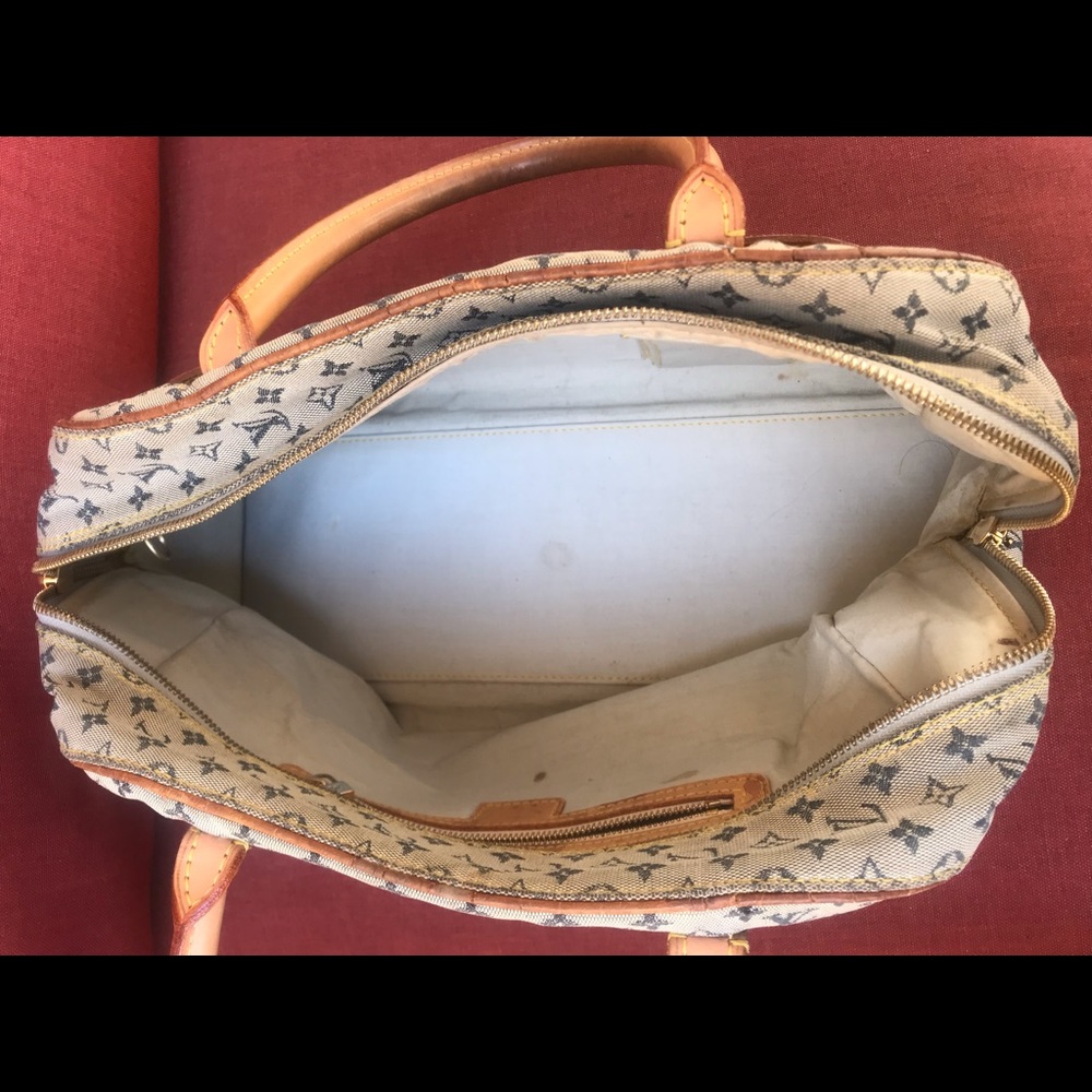 Louie Vuitton Marie Handbag